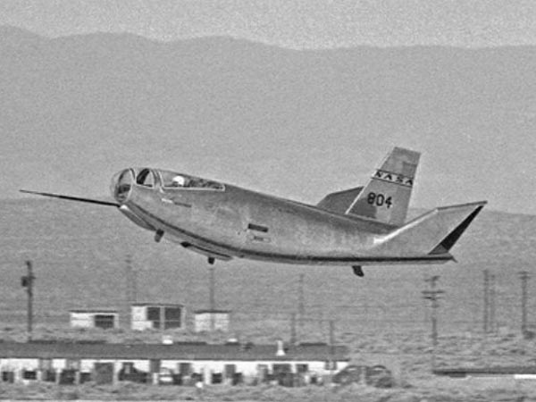 14. எச்எல் 10 