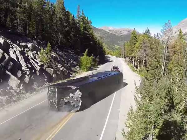 சொகுசு பஸ்