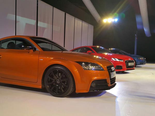 மூன்று தலைமுறை மாடல்கள்