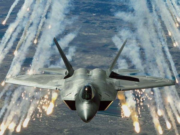 01. லாக்ஹீட் மார்ட்டின் எஃப்- 16(அமெரிக்கா)