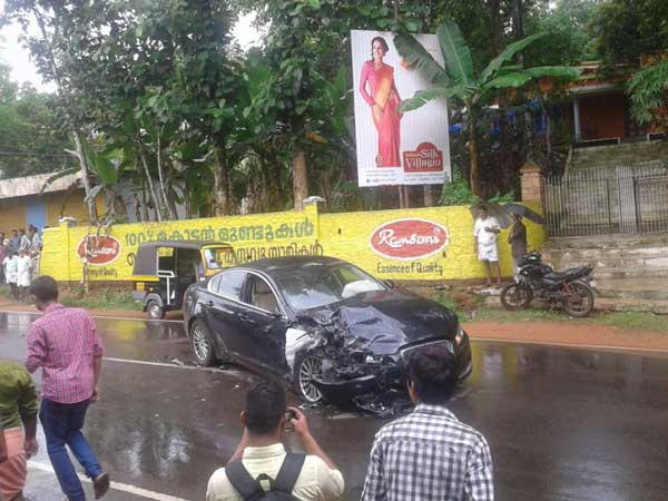 விபத்து இடம்