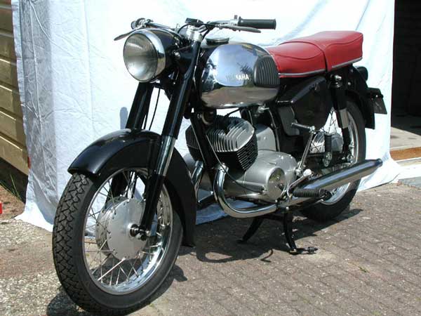 01. யமஹா ஒய்டி2 பைக்