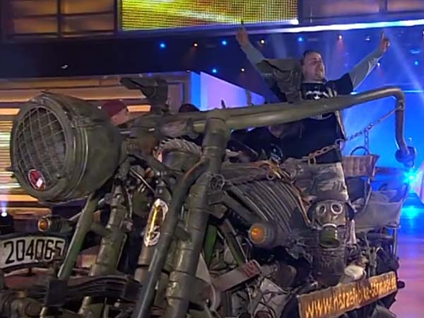 ராணுவ வாகன பாகங்கள்