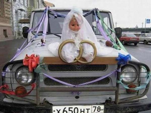 சுவாரஸ்யமான கார் ஆபரணச் சின்னங்கள்