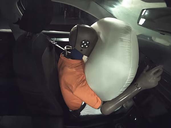 பக்கவாட்டு மோதல் சோதனை