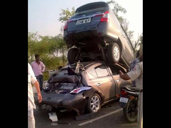 இன்னோவாவை தூக்கிய சன்னி