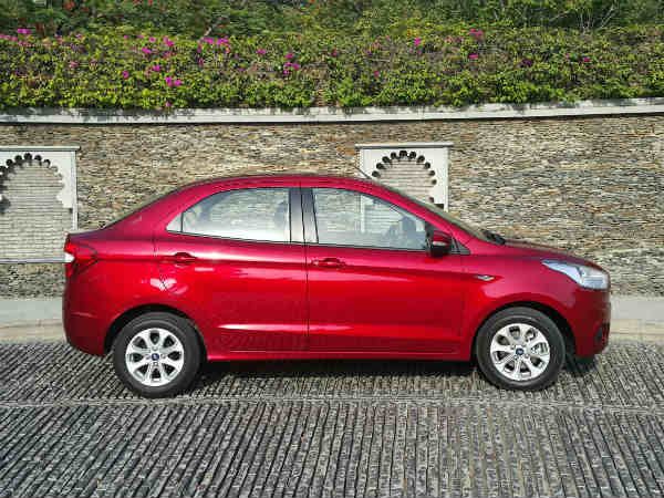 பக்கவாட்டு டிசைன்