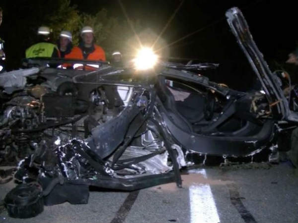 அரை கீமீ.,க்கு சாலை சேதம்