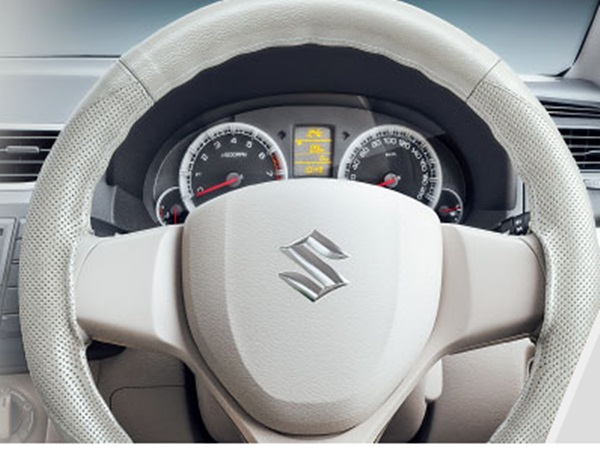 ஸ்டீயரிங் வீல் கவர்