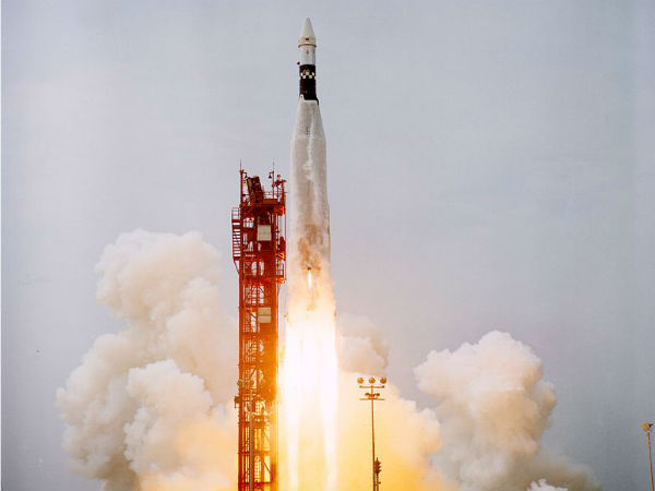 விண்வெளி ஏவு வாகனம்