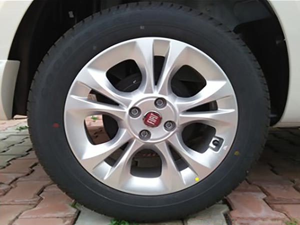 புதிய அலாய் வீல்