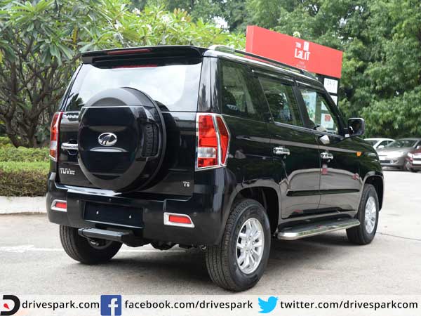 எஞ்சின்: மஹிந்திரா டியூவி 300