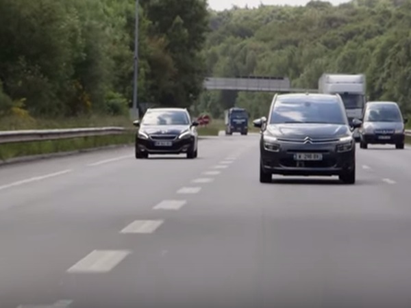 சிறப்பு அனுமதி