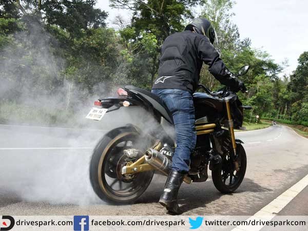 டிரைவ்ஸ்பார்க் தளத்துடன் தொடர்பில் இருங்கள்