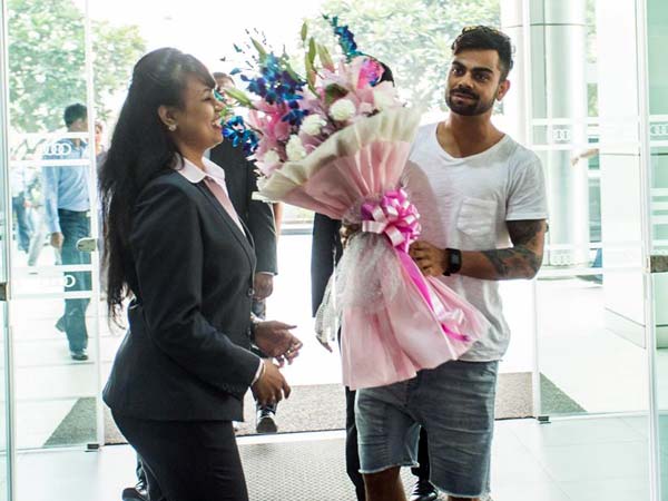 கஸ்டமைசேஷன் வசதிகள்;