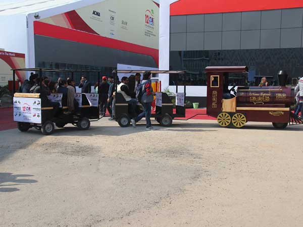 மக்களின் ஈடுபாடு;