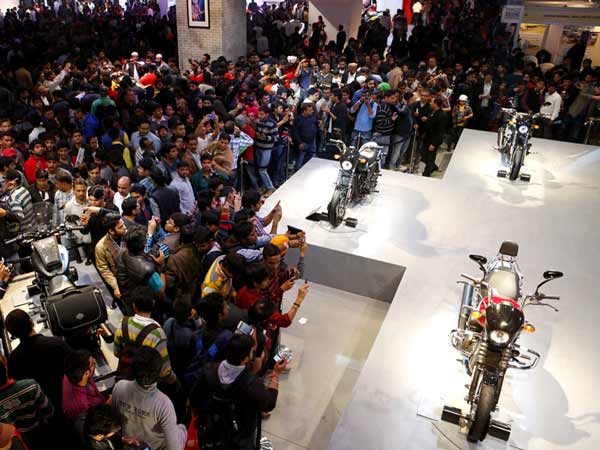 அரங்கங்களுக்கான புக்கிங்கள்;