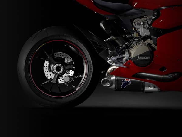 14. மோனோகாக் ஃப்ரேம்