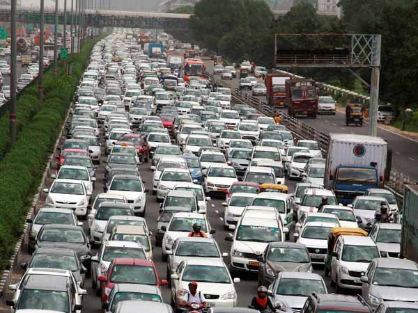 டெல்லி / கொல்கத்தா போக்குவரத்து ஒப்பீடு;