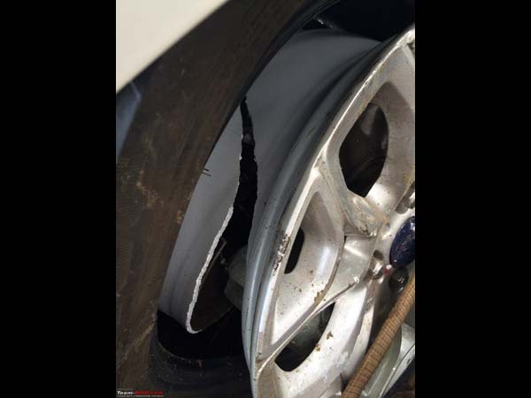 சாதுர்யமாக நிறுத்திய ஓட்டுனர்