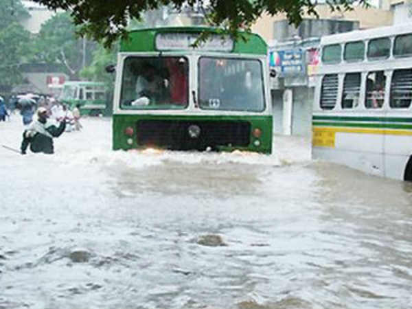 மழையை வென்ற சில சென்னை வாசிகளின் சமயோஜிதம்