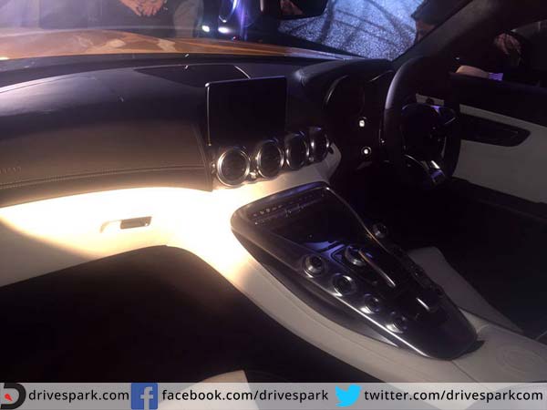 செயல்திறன் விபரம்