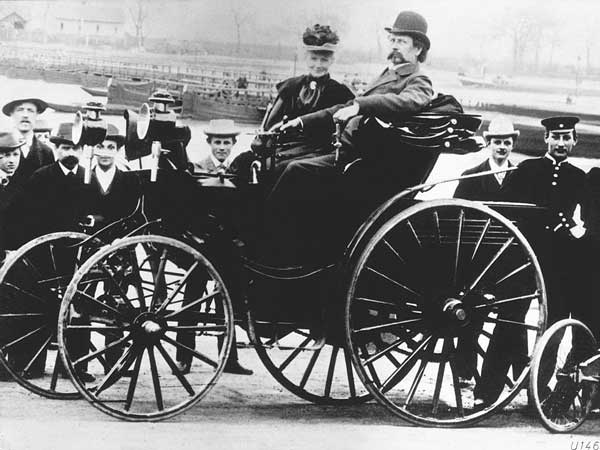 கார்ல் பென்ஸ்ஸின் திருமணம் / குடும்பம் ; 