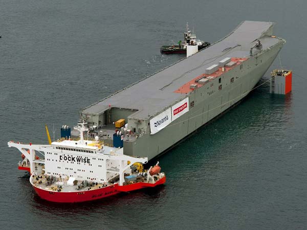 டிவியிலும் பிரபலம்