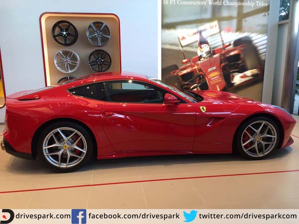 கிடைக்கும் கார்கள் மற்றும் விலைகள்;