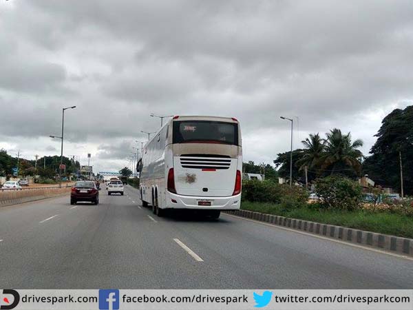 எஞ்சின்