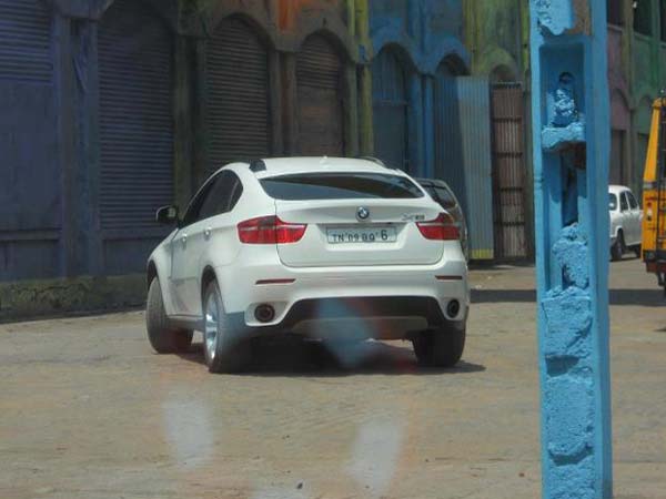 குட்டி யானை