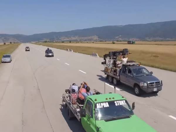 ஹாலிவுட்டுக்கு இணையாக...