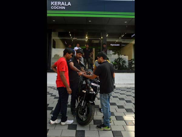 கொச்சி ஷோரூம் கொச்சி ஷோரூம்