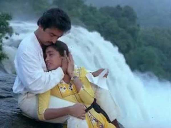 08. என்ன சத்தம் இந்த நேரம்...