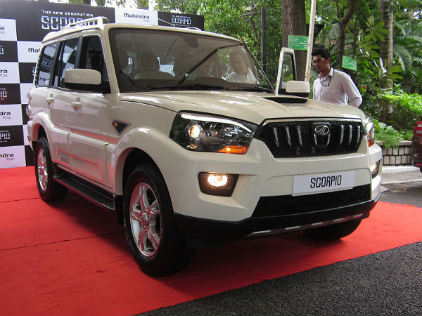 கடுமையாக பாதிக்கபட்ட மஹிந்திரா;