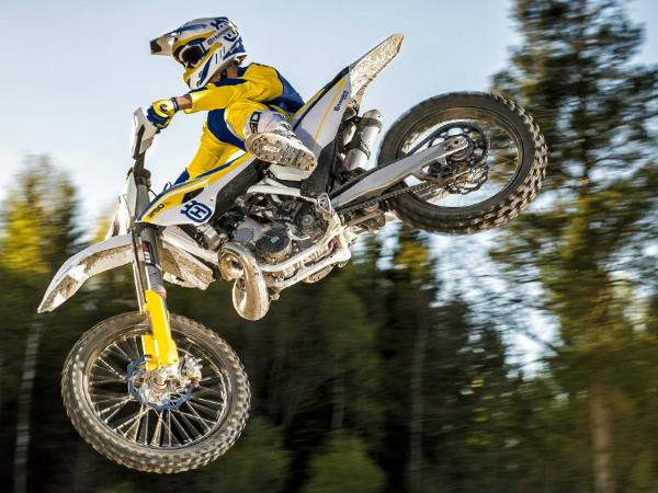 பூனேவில் தயாரிக்கபடும் கேடிஎம்;