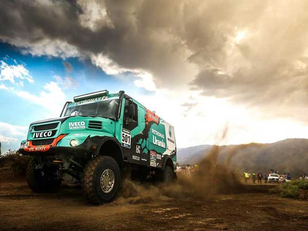 2016 டக்கார் ஸ்டேஜ் 8-ன் முடிவுகள்;