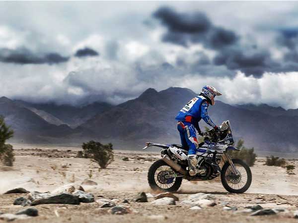 மோட்டார்சைக்கிள் பிரிவில் முன்னிலை;