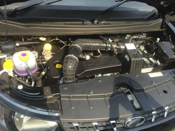 பெட்ரோல் எஞ்சின்