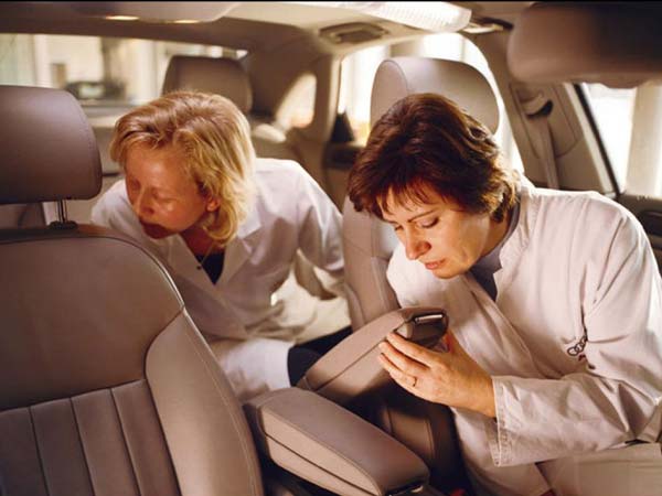 02. வித்தியாசமான வாடை 02. வித்தியாசமான வாடை