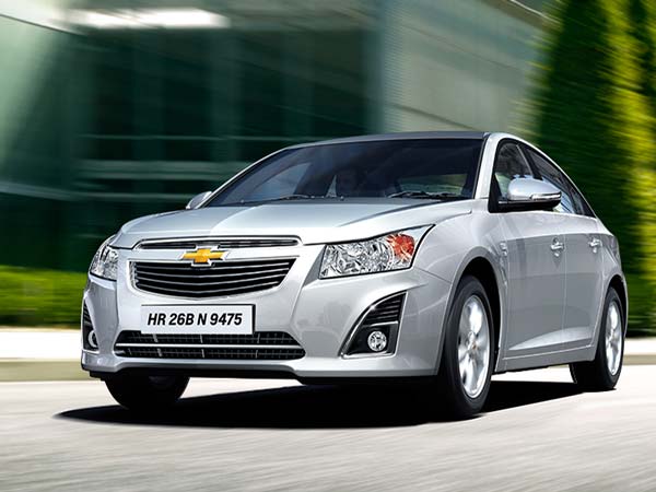 முன்புற தோற்றம்;