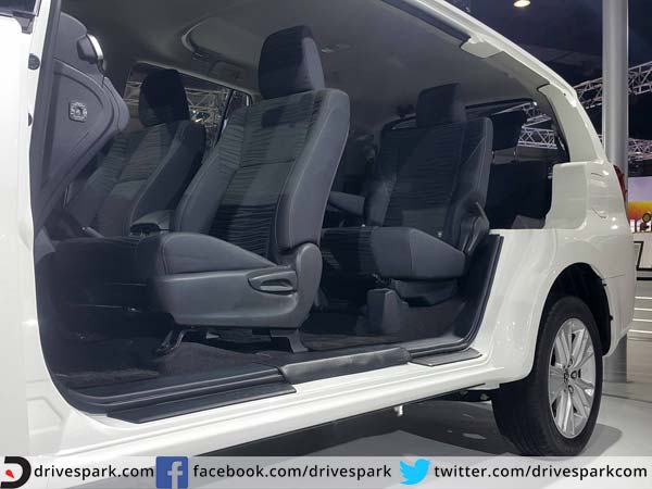 இதர தொடர்புடைய செய்திகள்;