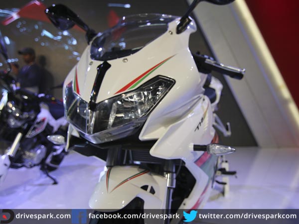 ஹெட்லேம்ப்கள்; ஹெட்லேம்ப்கள்;