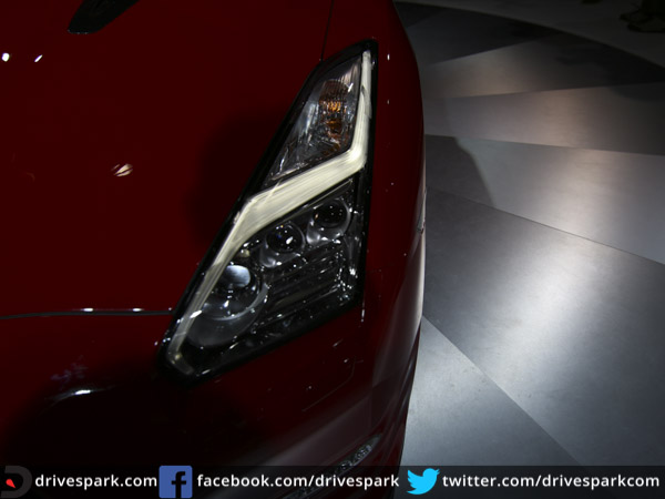 உச்சபட்ச வேகம்;