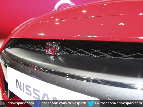 இதர தொடர்புடைய செய்திகள்;