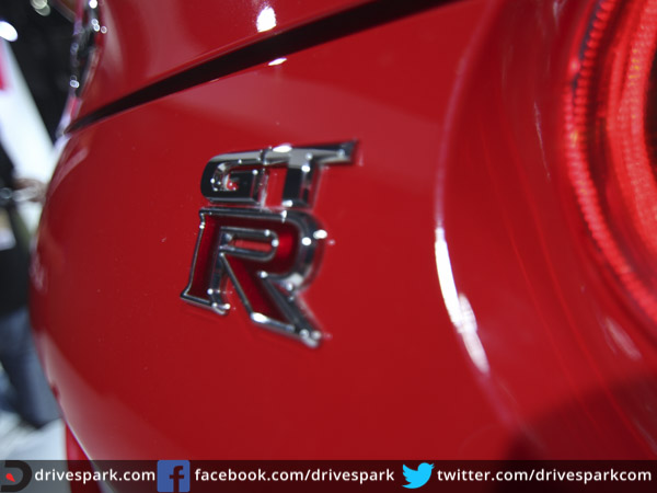 கியர்பாக்ஸ்;