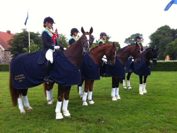 குதிரை பந்தய வீராங்கனை