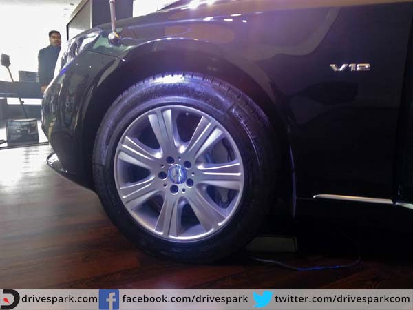 இதர தொடர்புடைய செய்திகள்;