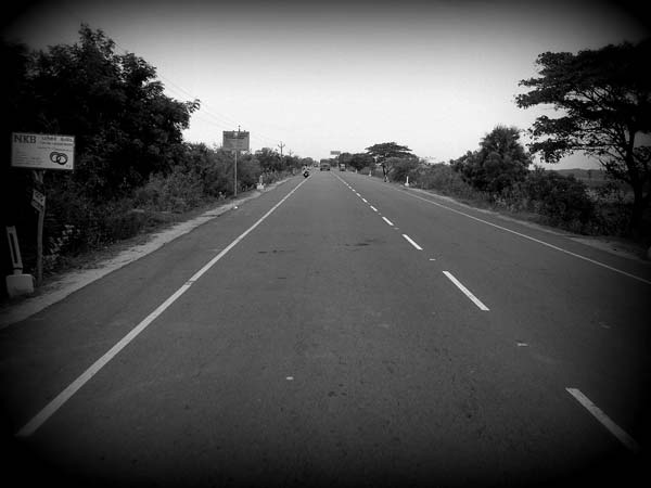  07. கிழக்கு கடற்கரை சாலை