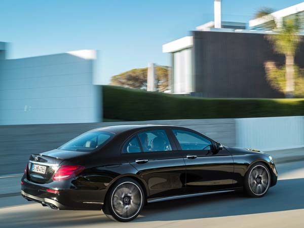 உச்சபட்ச வேகம்;